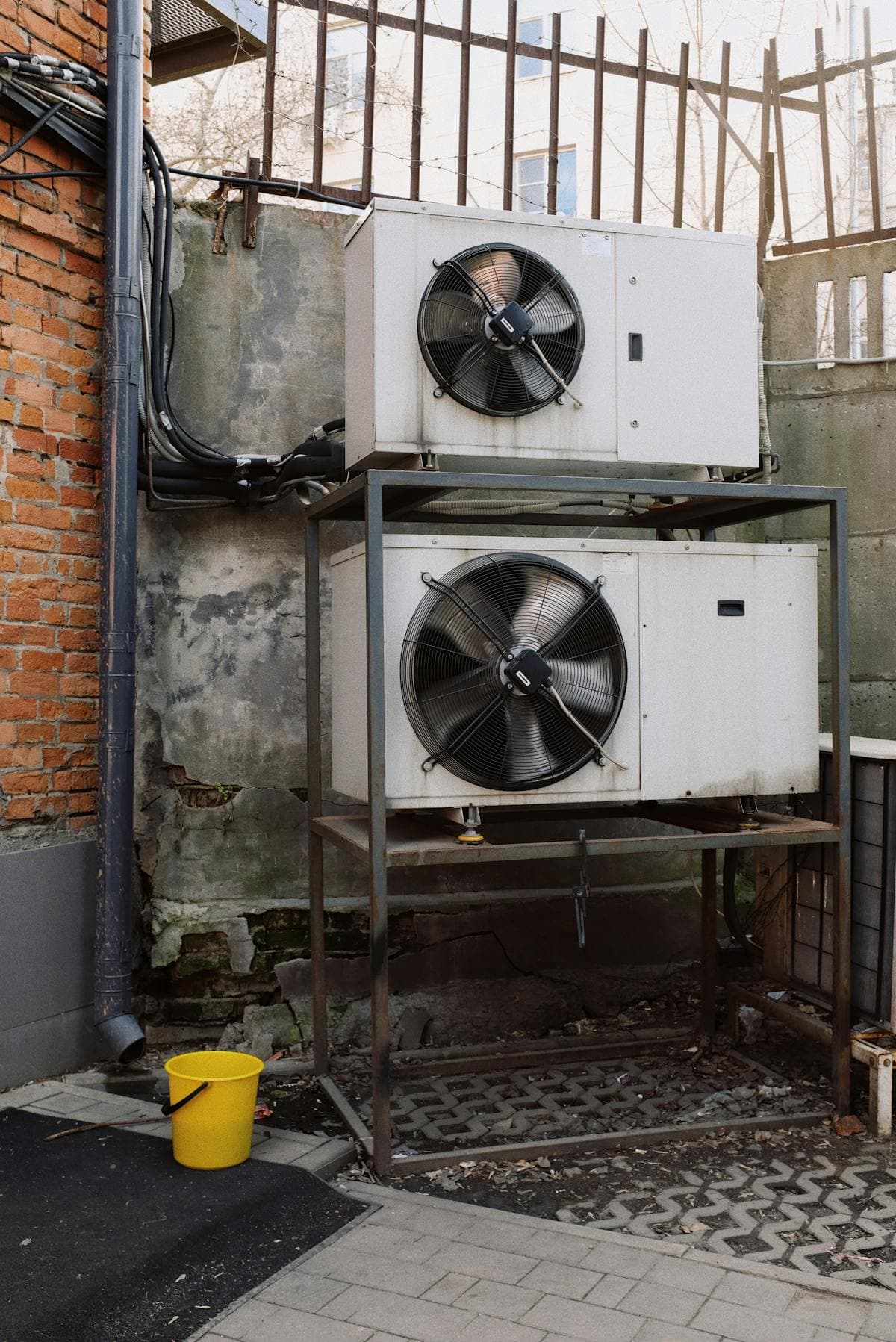 Varmeinstallation med ny varmepumpe i parcelhus i Randers